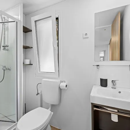 Camping Mobile Homes Montepozzo, Kamp Porton Biondi Rovinj
